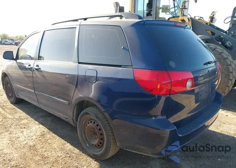 2008 Toyota Sienna Ce z USA, uszkodzony, nr VIN 5TDZK23C28S106879